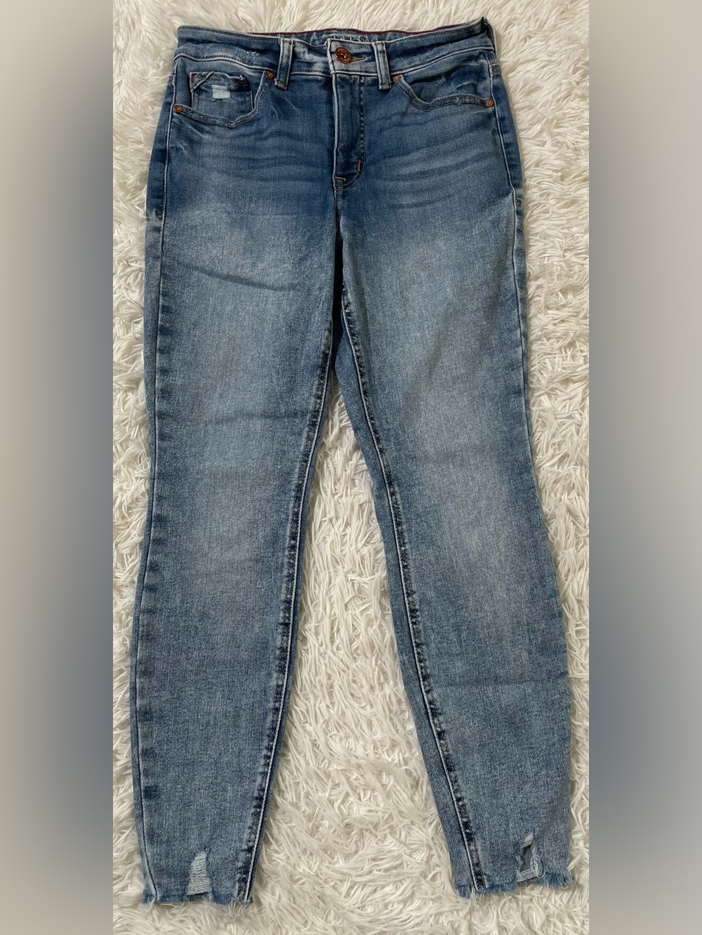 Maurices Edgely Jeans High Rise Waist Super Skinny Distressed Raw Hem 8 Short 8S